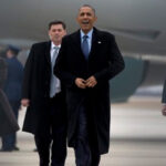 barackobama-leads