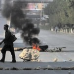 pakistan BLASTS KILL 6 POLICEMEN