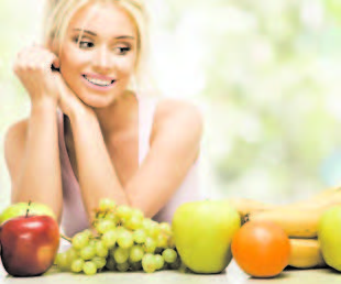 Healthy diet cuts heart attack risk image