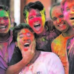 Human shield to protect Hindus in pakistan