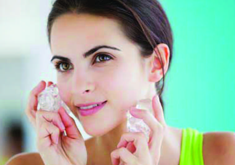 ICE CUBES FOR A GLOWING FACE
