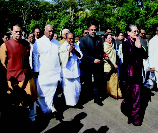 SONIA RALLIES CONGRESS