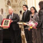 Ambassador Dnyaneshwar M Mulay presents to Dr. Yusuf Khwaja Hamied "Jawaharlal Nehru Lifetime Achievement Award. Seen in the picture, from left to right: Ambassador Mulay, Dr. Hamied, Dr. Ashraf Khan, Dr. Tazen Beg, Dr. Sadia Chagtai
