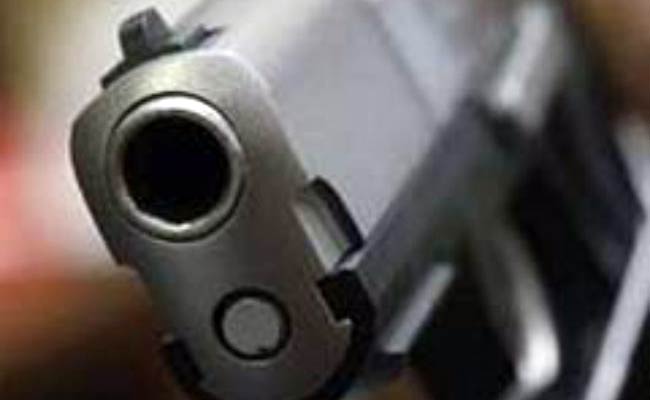 Representational Image Gun murder death