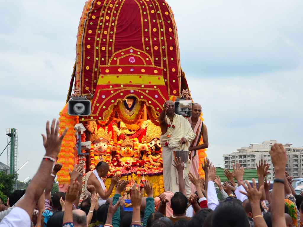 jagannath-ratha-yatra-at-vaikuntha-hill-6