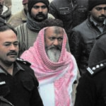 Pakistan police kill leader