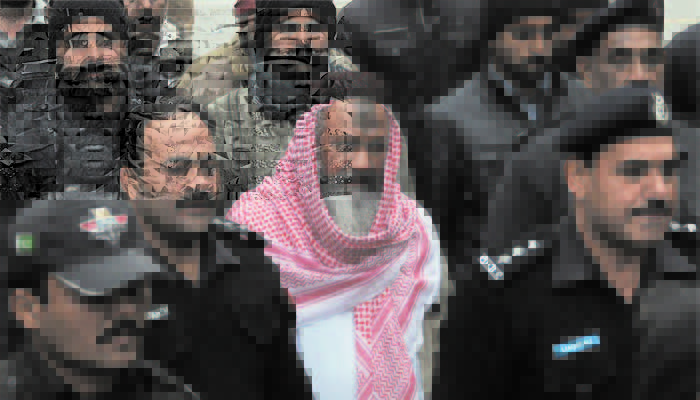 Pakistan police kill leader