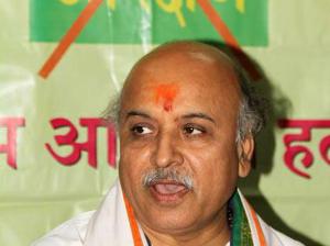 praveen-togadia