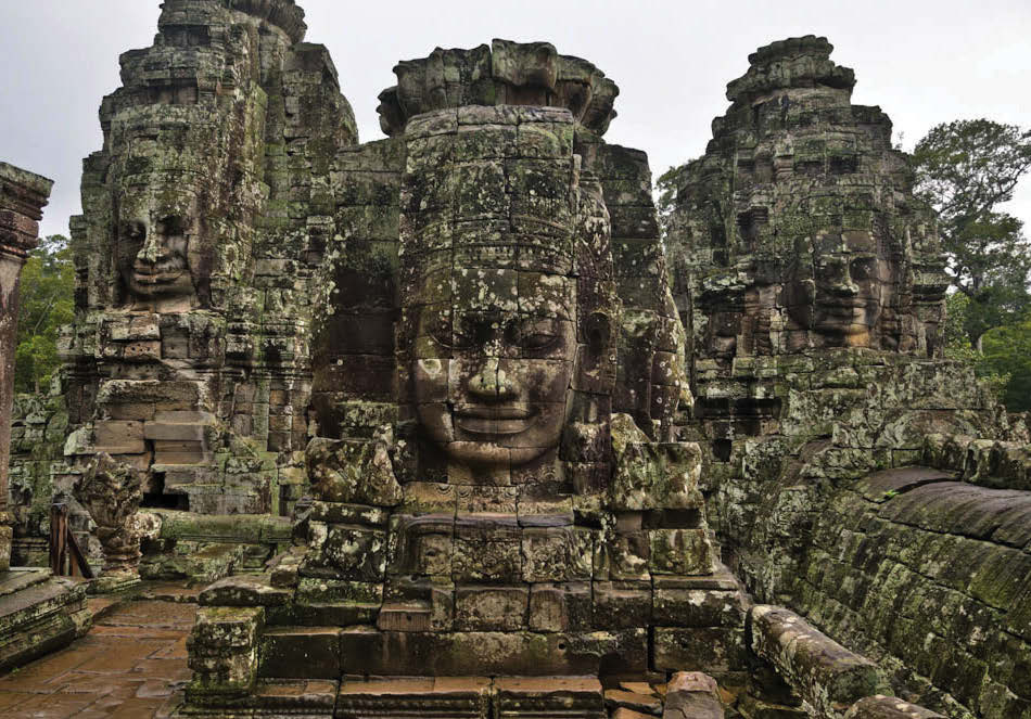 ANGKOR WAT TEMPLE1