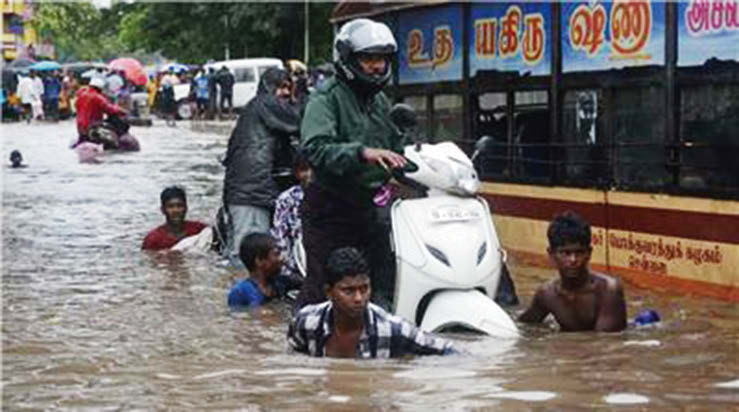 Deadly floods bring Chennai