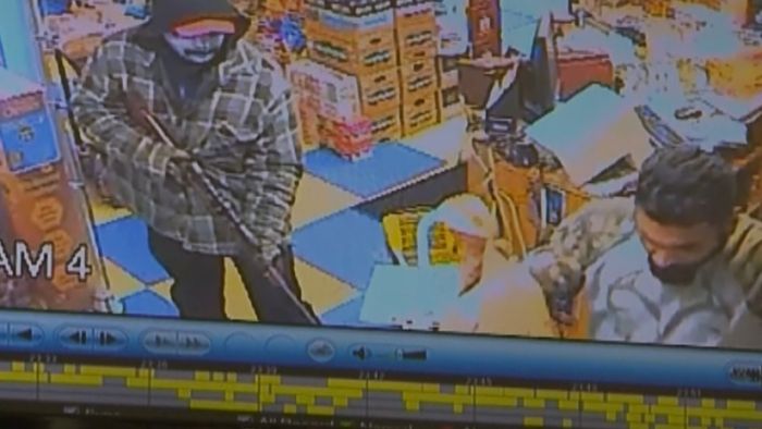 Robber calls Indian American store clerk ISIS %22terrorist%22