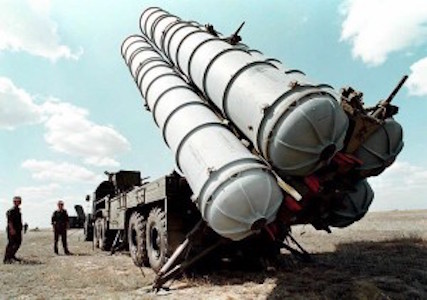 Image: Russia lifts ban on sale of missiles to Iran