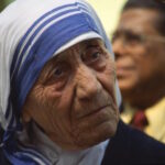 mother-teresa-sainthood-francis-1