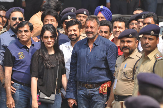 Bollywood actor Sanjay Dutt lands in Mumbai from Pune’s Yerwada jail at private aircraft terminal at Kalina, Mumbai.- emirates247.com