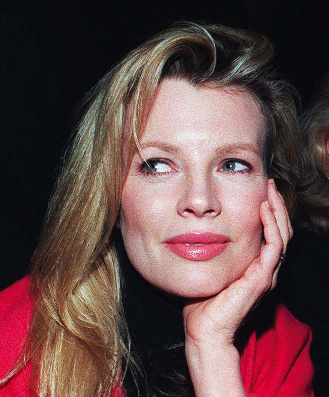 KIM BASINGER