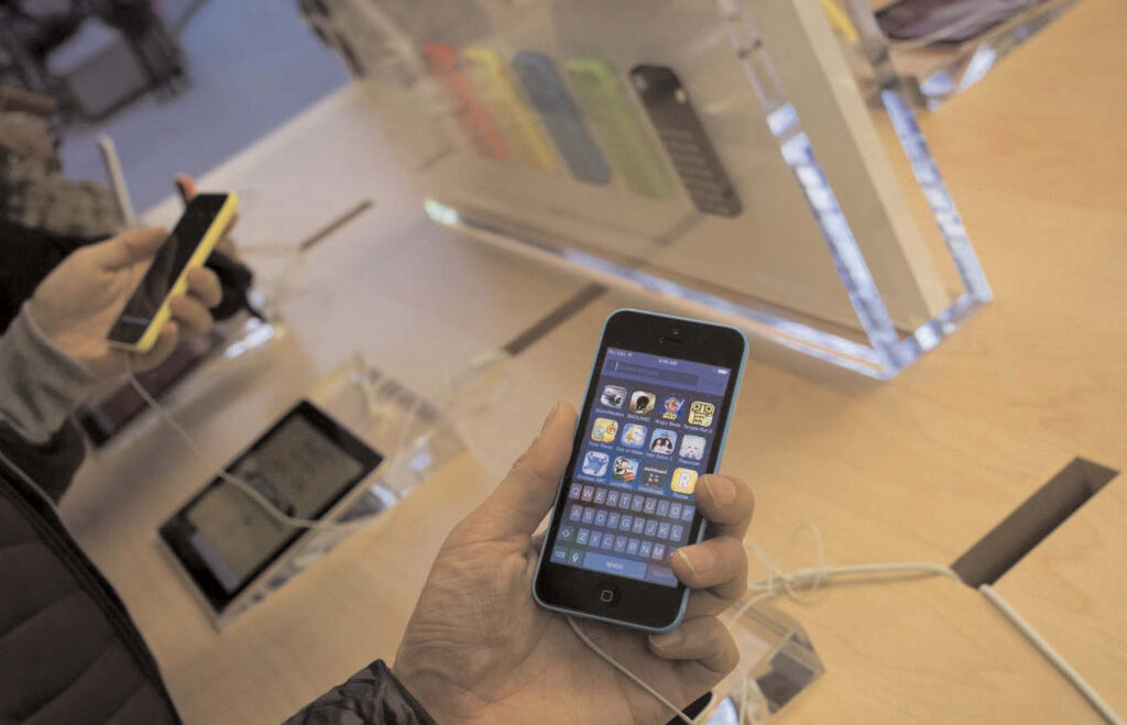 Man dies in house fire after leaving his iPhone