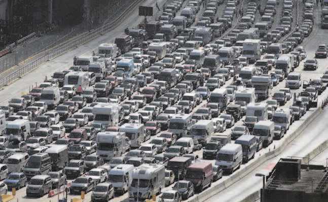 15-hour mega jam in UK as France ups border checks