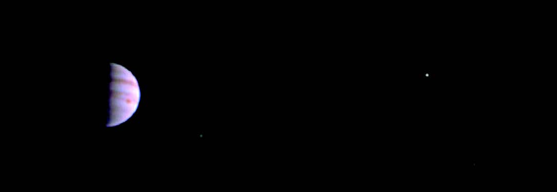 Juno spacecraft beams first pictures from Jupiter