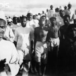 Mahatma Gandhi leads the Salt Satyagraha