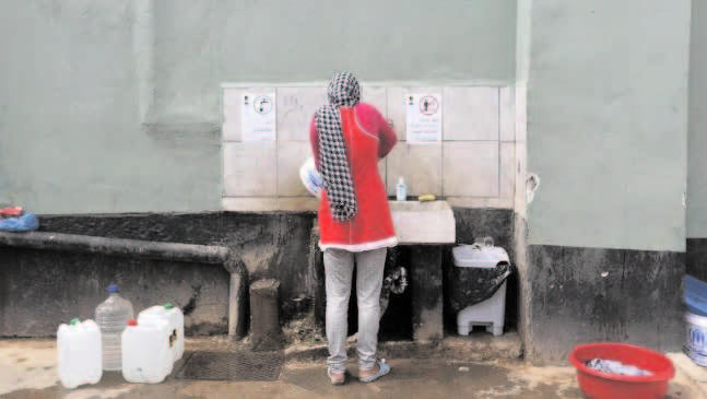 refugees-in-greece-live-in-appalling-conditions