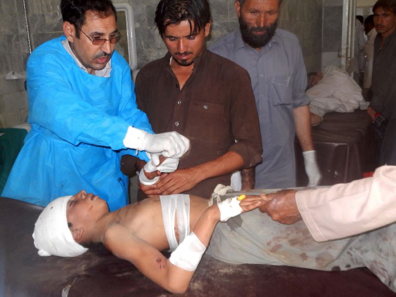 suicide-bomber-kills-28-at-mosque-in-northwest-pakistan