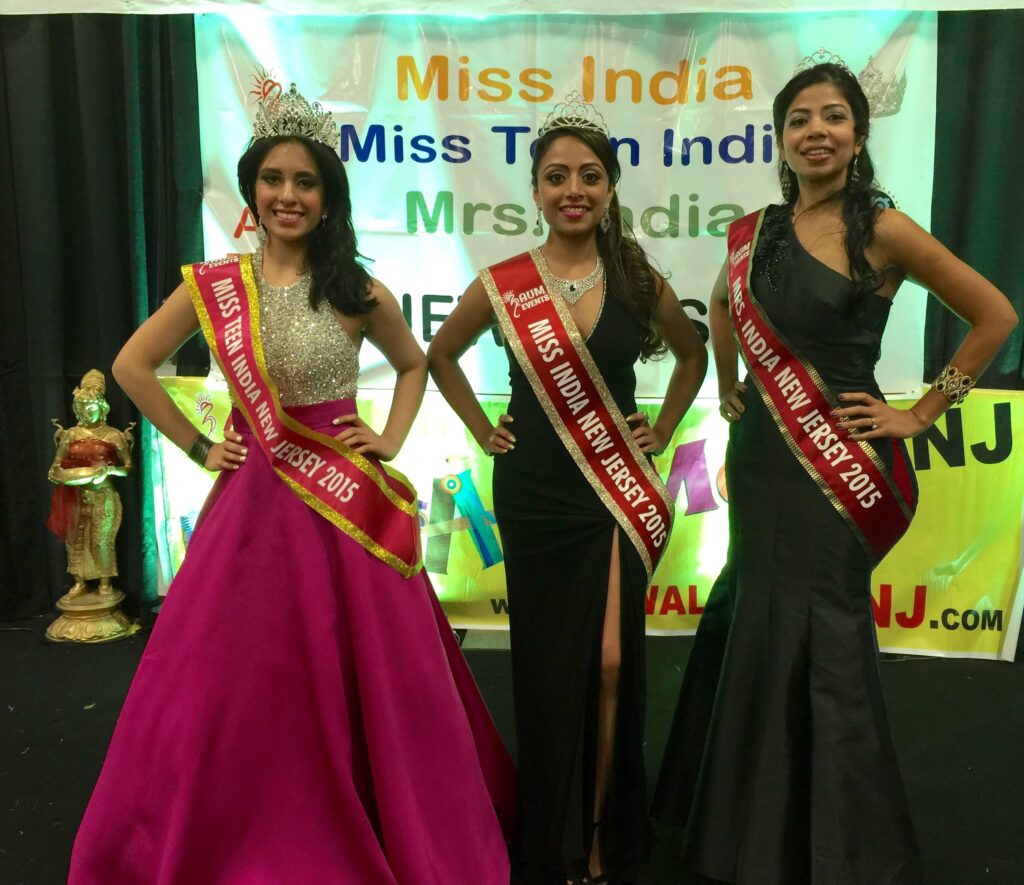 aum-events-hosts-miss-india-nj-2015-beauty-pageant-at-nj-expo-hall-in-edison-2015-file-image