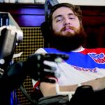 paralysed-man-feels-through-robotic-fingers