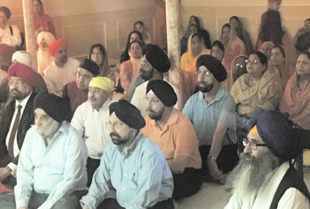 A view of the sangat