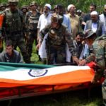 srinagar-abducted-lieutenant-district-funeral-procession-militants_461fbe16-3642-11e7-b30b-76e7402dac55