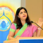 Chicago-Consul-General-announcing-3rd-Intl-Yoga-Day-at-May-17-event