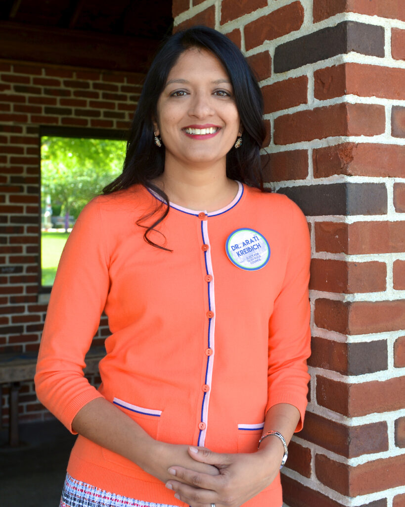 Dr Arati