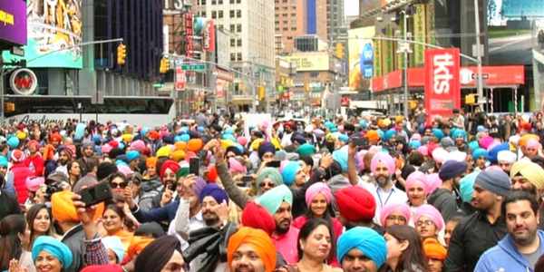 Indian American Sikhs set Guinness World Record of tying 9000 turbans in 8 hours in New York