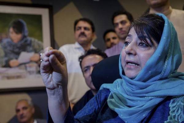 21THKASHMIRPOLITICSAbrupt end of alliance