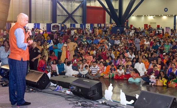 A 1 Anupam Kher addressing Janmashtami audience in Houston