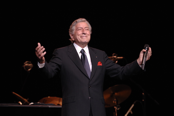 T 1 TONY-BENNETT_Perf3_LarryBusacca