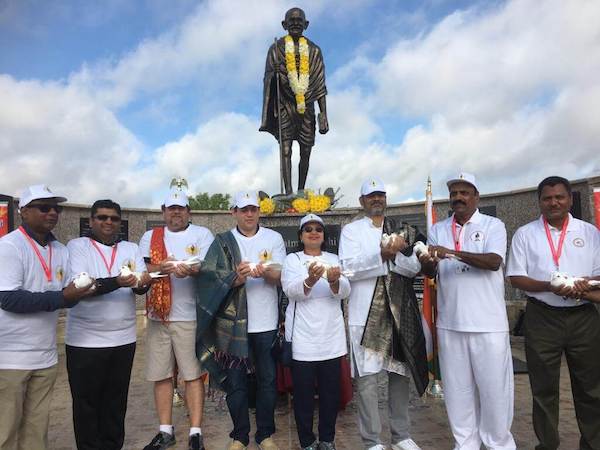 MK Gandhi texas