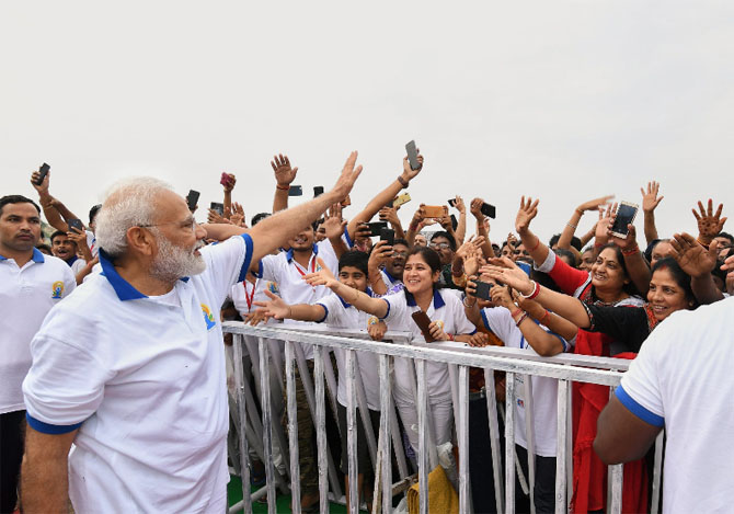 Modi in Ranchi Yoga Day 2019