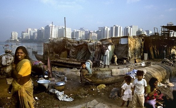 India-Land-of-Contrasts-e1429145397124