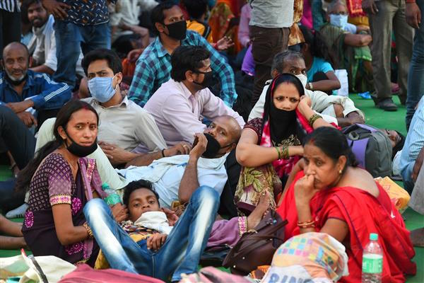 Pic of Migrant laborers for Supreme Court orders