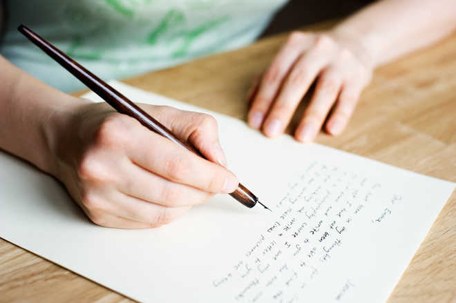 Indian origin Students win Queens Essay competition