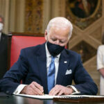 US Pesident signs executive orders