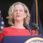 laura-curran