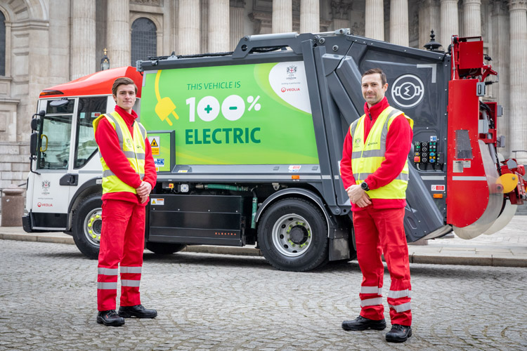 City of London arrival of first ERCV Veolia operatives