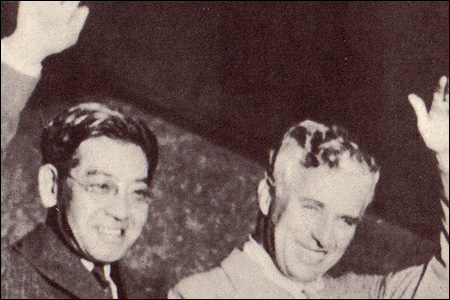 a 1 RICHARD-HILLMAN-PR_MY-MAN-KONO_5