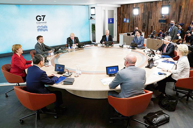 G 7