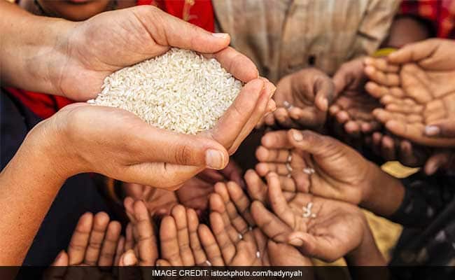 Pic for poverty on the rise in India