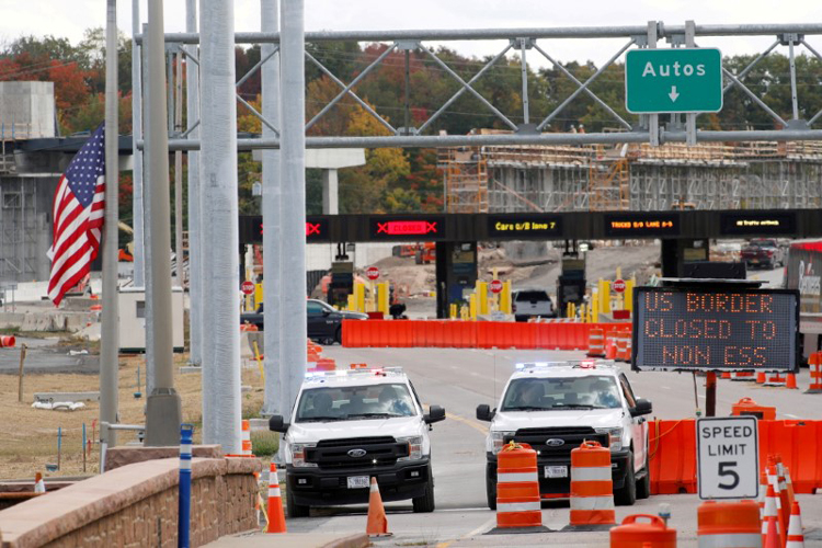 FILE PHOTO: The Canada-United States border crossing in Lansdowne