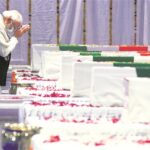 Modi pays homage
