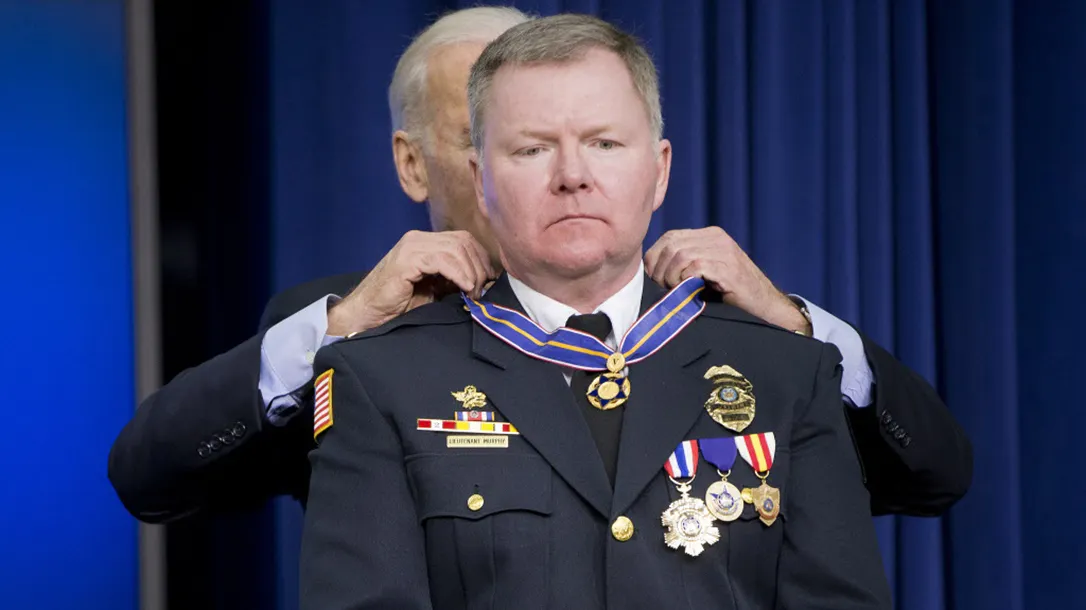 W 1 Murphy is honored by the VP